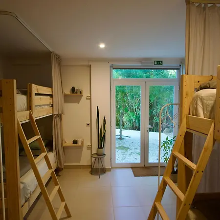 Saone - Coworking & Retreat Location 게스트하우스 에리세이라